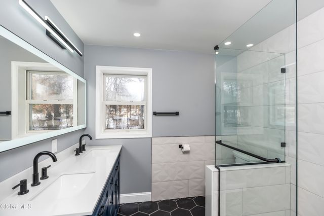 116 Woodin Road, Halfmoon, NY 12065