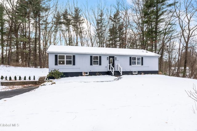 116 Woodin Road, Halfmoon, NY 12065