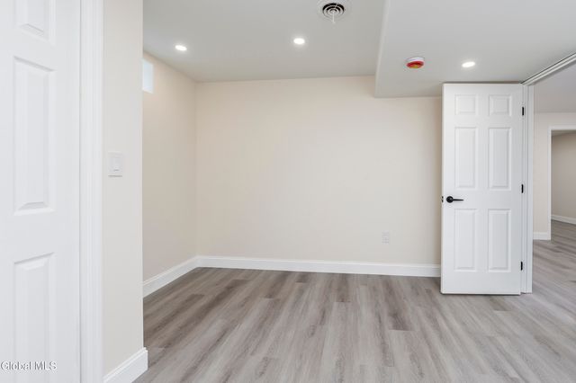 116 Woodin Road, Halfmoon, NY 12065