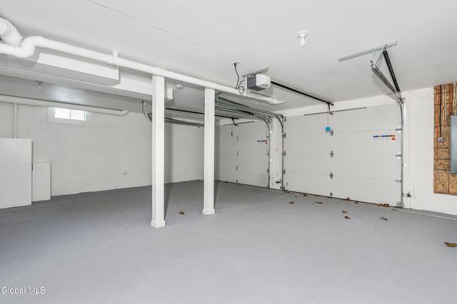 116 Woodin Road, Halfmoon, NY 12065