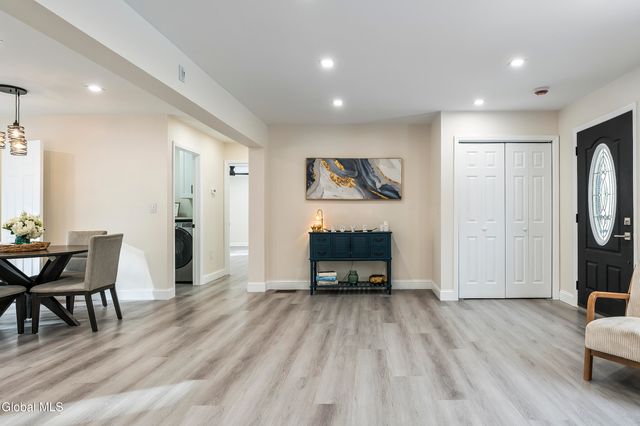 116 Woodin Road, Halfmoon, NY 12065