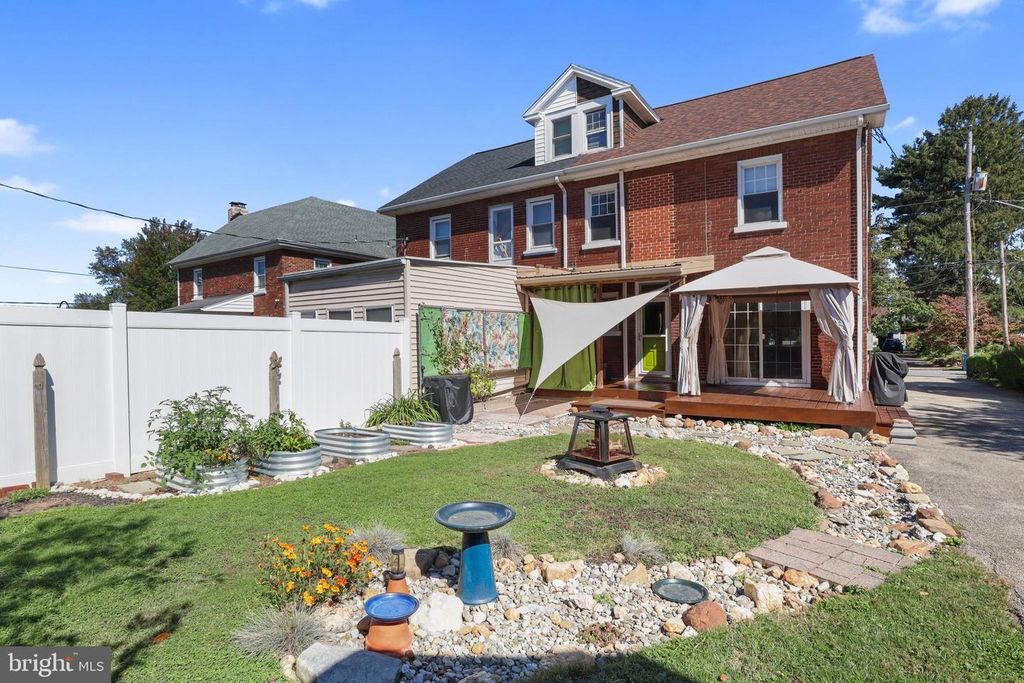 34 N VERNON ST, York, PA 17402