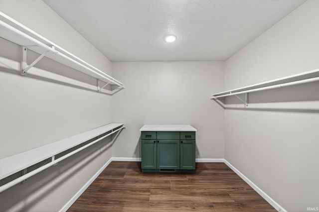 5111 Bankside Court, Mishawaka, IN 46544