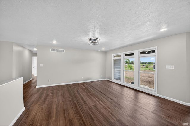 5111 Bankside Court, Mishawaka, IN 46544