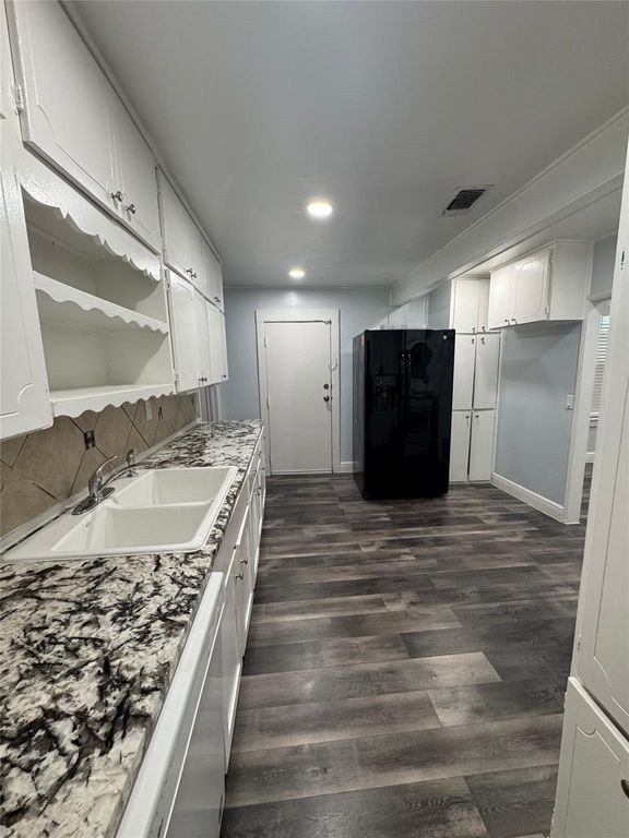 1705 Holly ST, Austin, TX 78702
