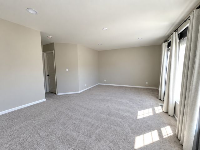 485 Metropolitan Street, Aurora, IL 60502