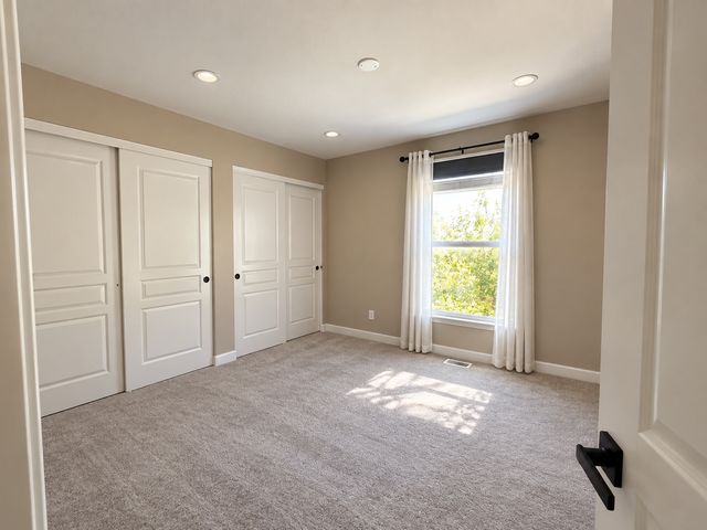 485 Metropolitan Street, Aurora, IL 60502
