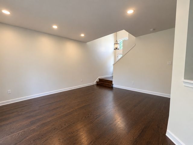 485 Metropolitan Street, Aurora, IL 60502