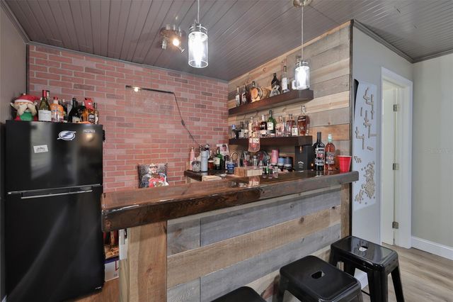 3931 APPLETREE DRIVE, Valrico, FL 33594