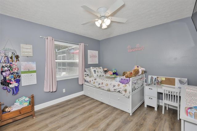 3931 APPLETREE DRIVE, Valrico, FL 33594