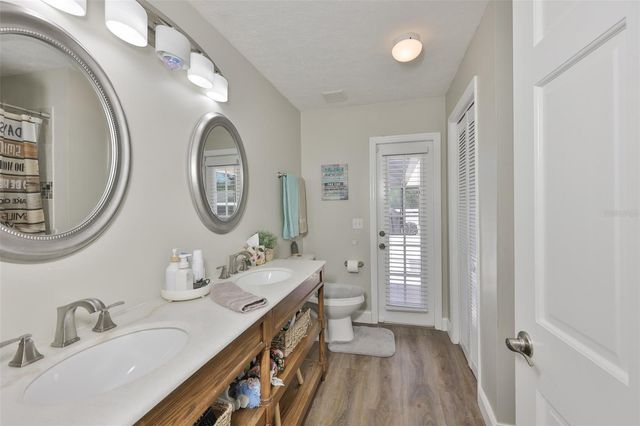 3931 APPLETREE DRIVE, Valrico, FL 33594