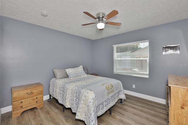 3931 APPLETREE DRIVE, Valrico, FL 33594