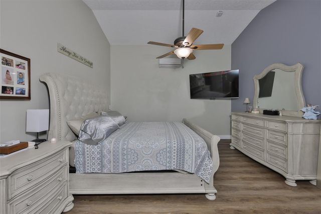 3931 APPLETREE DRIVE, Valrico, FL 33594