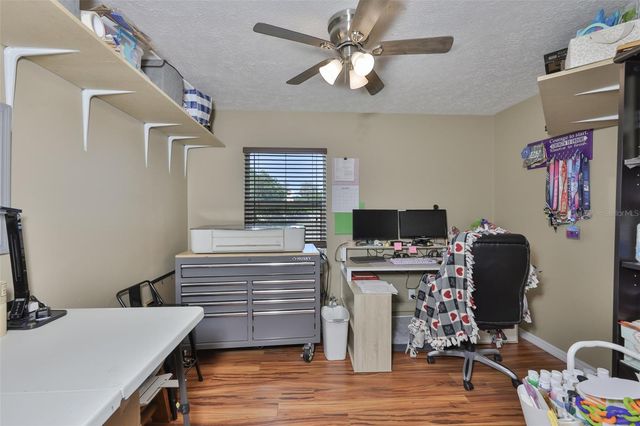 3931 APPLETREE DRIVE, Valrico, FL 33594