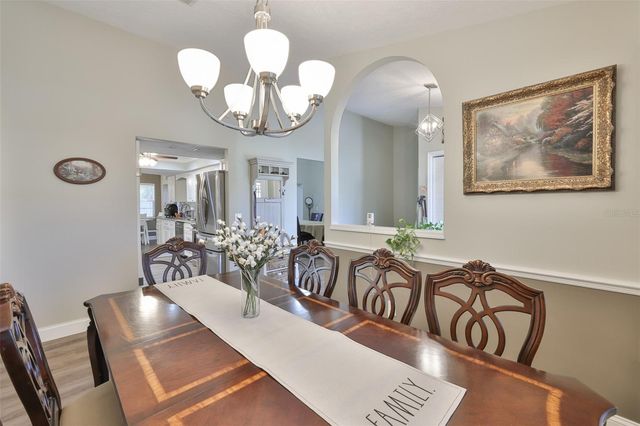 3931 APPLETREE DRIVE, Valrico, FL 33594