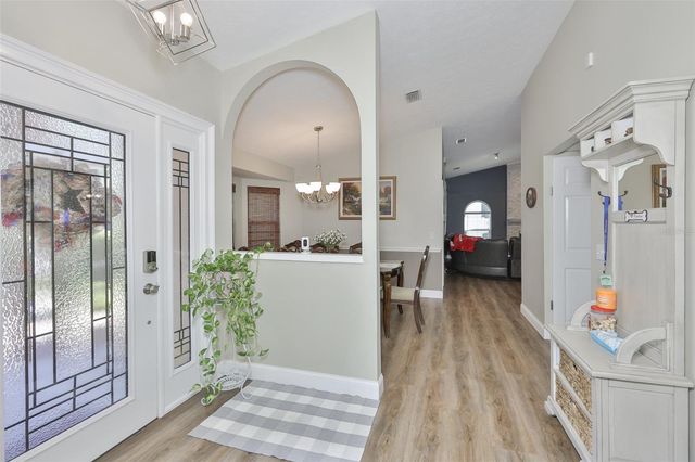 3931 APPLETREE DRIVE, Valrico, FL 33594