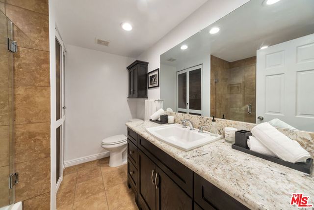 5650 Sumner Way 104, Culver City, CA 90230