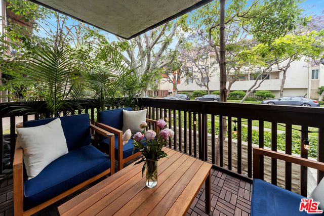 5650 Sumner Way 104, Culver City, CA 90230