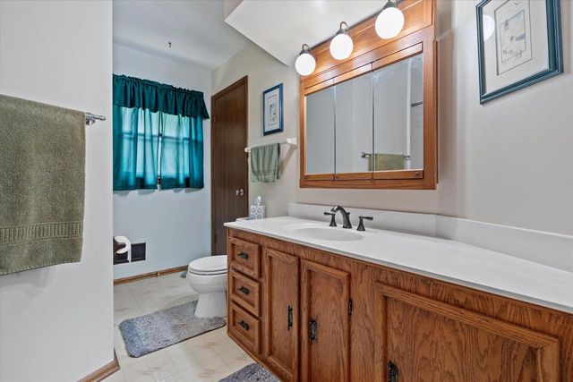 5661 S 24th STREET, Milwaukee, WI 53221