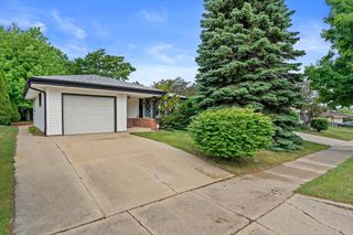 5661 S 24th STREET, Milwaukee, WI 53221