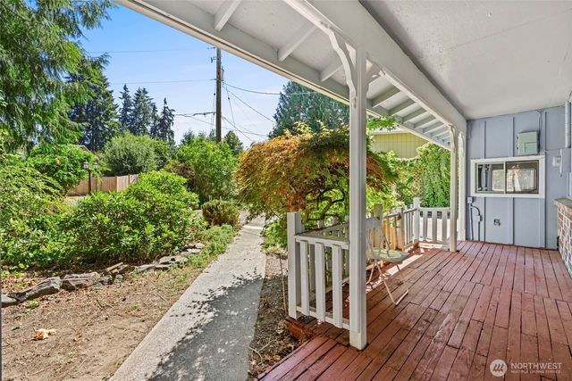5444 21st Court NE, Olympia, WA 98516