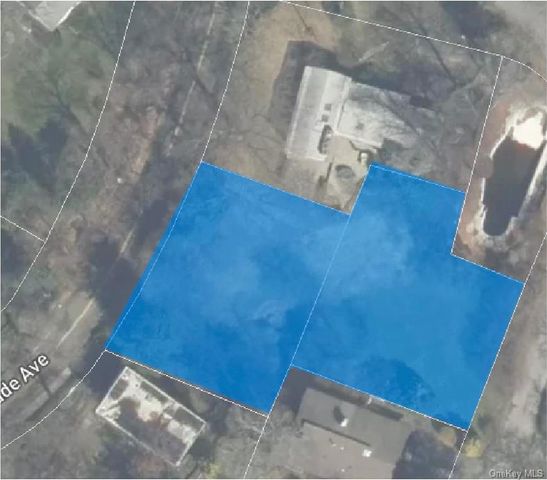 Ladd Road, Bronx, NY 10471