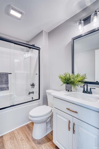 1595 Victoria Woods Drive, Boonville, IN 47601