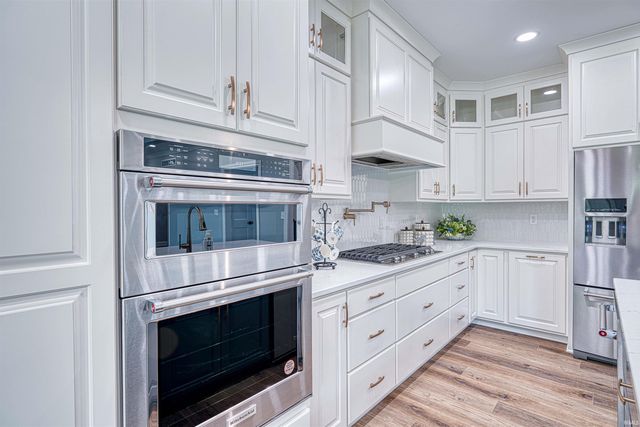 1595 Victoria Woods Drive, Boonville, IN 47601