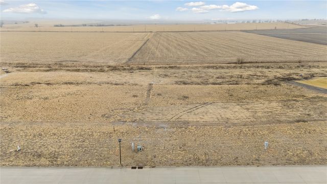 201 Victory Lane, Vinton, IA 52349