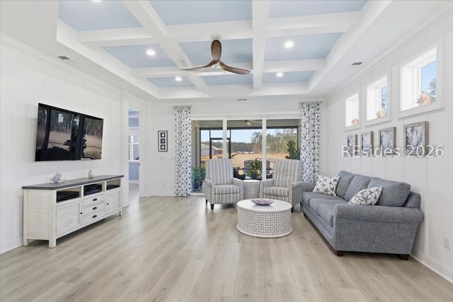 402 Spongecake Dr, Hardeeville, SC 29927