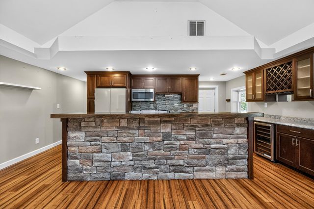 182 Sunrise Shores, Harrodsburg, KY 40330