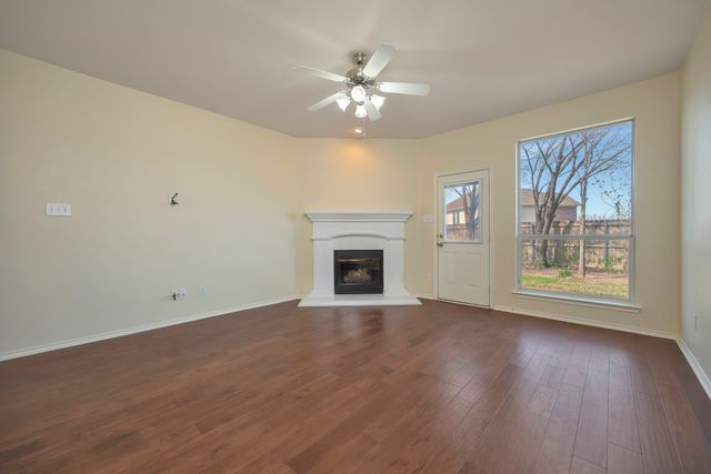 12901 Farmington Drive, Fort Worth, TX 76244