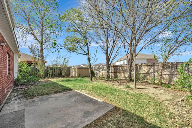 12901 Farmington Drive, Fort Worth, TX 76244