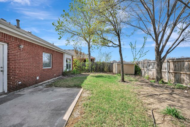 12901 Farmington Drive, Fort Worth, TX 76244