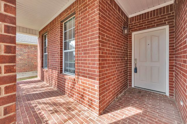 12901 Farmington Drive, Fort Worth, TX 76244