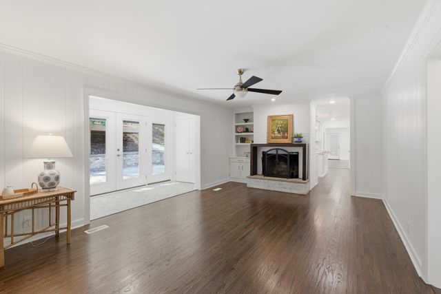 6617 Ellesmere Rd, Nashville, TN 37205