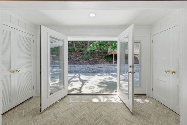 6617 Ellesmere Rd, Nashville, TN 37205