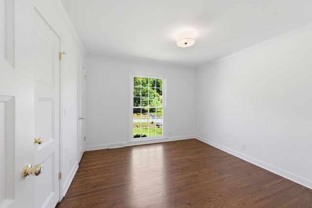 6617 Ellesmere Rd, Nashville, TN 37205