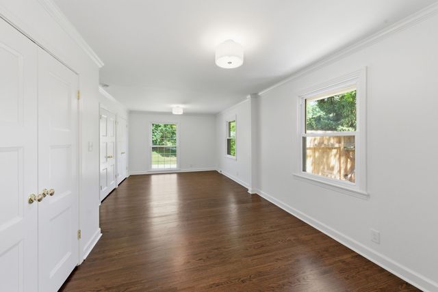 6617 Ellesmere Rd, Nashville, TN 37205