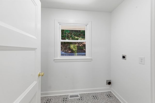6617 Ellesmere Rd, Nashville, TN 37205