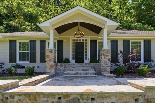 6617 Ellesmere Rd, Nashville, TN 37205