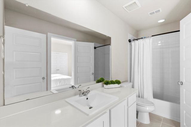 2825 Caroline Street, Royse City, TX 75189