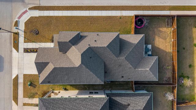 2825 Caroline Street, Royse City, TX 75189