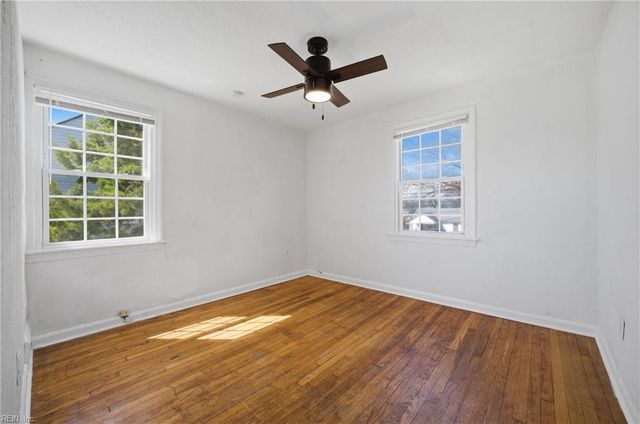 942 20th ST, Newport News, VA 23607