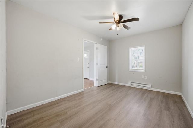 942 20th ST, Newport News, VA 23607