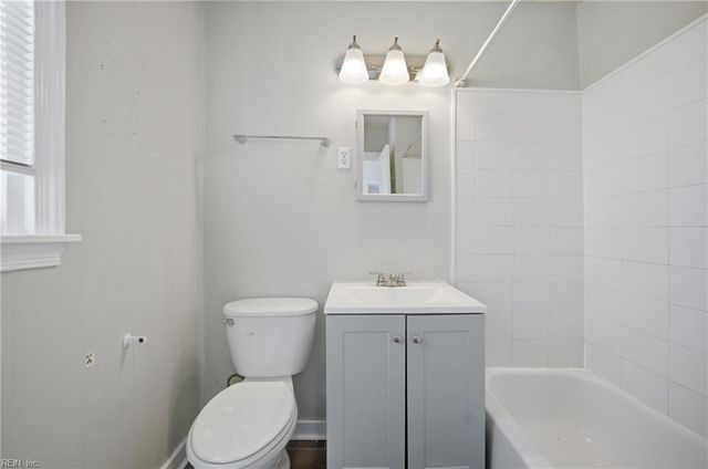 942 20th ST, Newport News, VA 23607