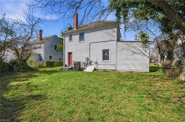 942 20th ST, Newport News, VA 23607