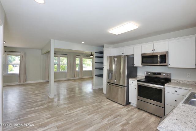 10309 Rancho Dr, Louisville, KY 40272