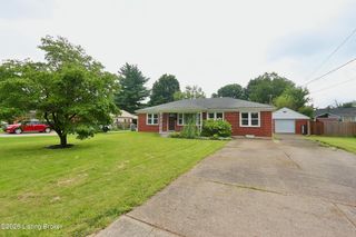 10309 Rancho Dr, Louisville, KY 40272
