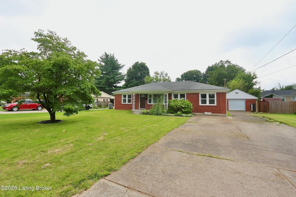 10309 Rancho Dr, Louisville, KY 40272